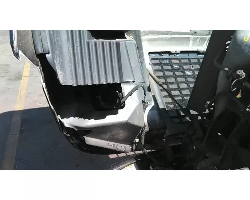 VOLVO VNL 2004-2018 HOOD