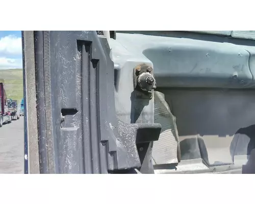 VOLVO VNL 2004-2018 HOOD
