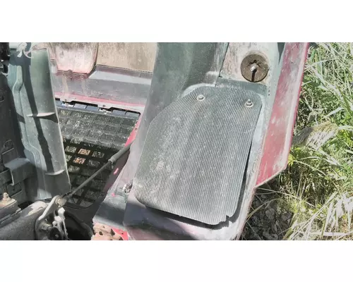VOLVO VNL 2004-2018 HOOD