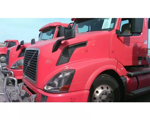 VOLVO VNL 2004-2018 HOOD