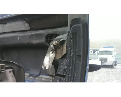 VOLVO VNL 2004-2018 HOOD