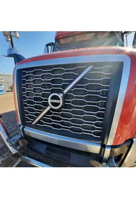 VOLVO VNL 2018-2024 GRILLE