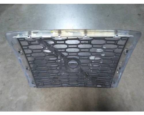 VOLVO VNL 2018-2024 GRILLE