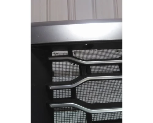 VOLVO VNL 2018-2024 GRILLE