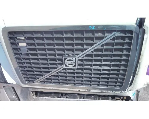 VOLVO VNL 2018-2024 GRILLE