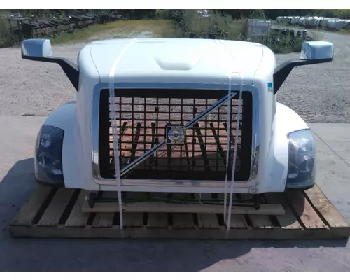 VOLVO VNL 2018-2025 HOOD