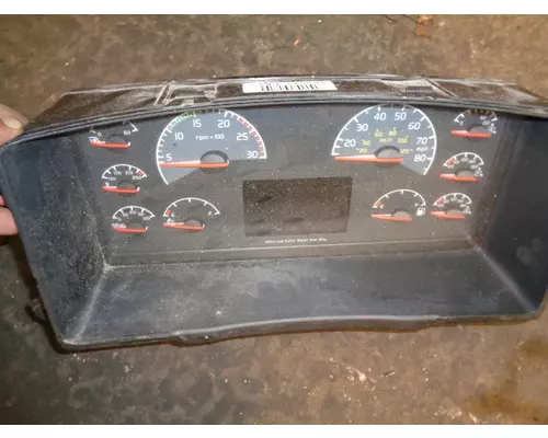 VOLVO VNL_21844834-P01 Instrument Cluster