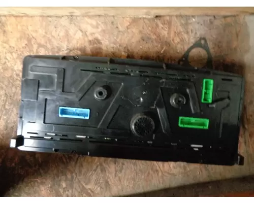 VOLVO VNL_22261634-P01 Instrument Cluster