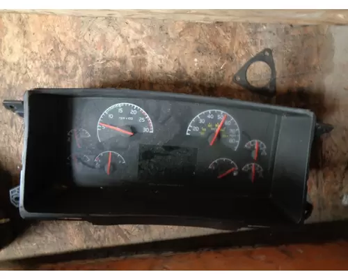 VOLVO VNL_22261634-P01 Instrument Cluster