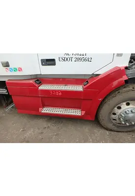 VOLVO VNL 610 Side Fairing