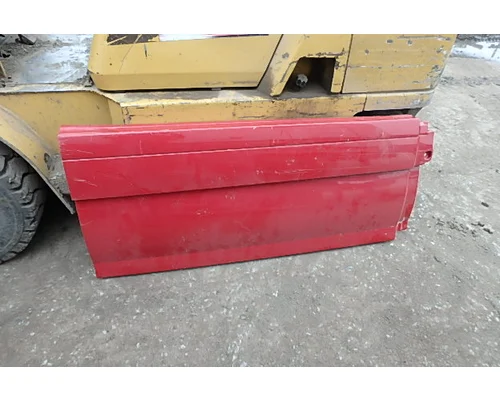 VOLVO VNL 610 Side Fairing