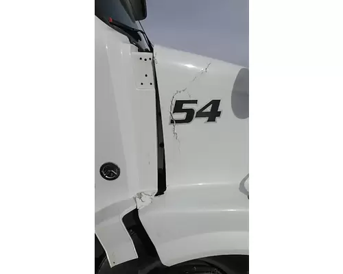 VOLVO VNL 670 Hood