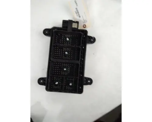 VOLVO VNL 670 RELAYFUSE