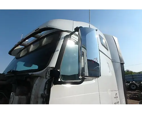 VOLVO VNL 670 Side View Mirror