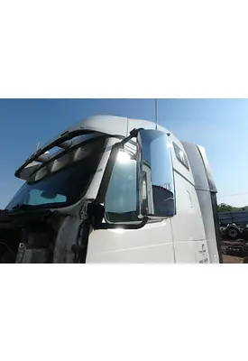VOLVO VNL 670 Side View Mirror
