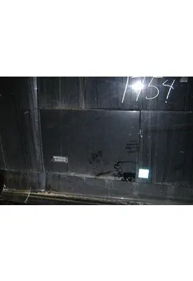 VOLVO VNL 670 Sleeper Door