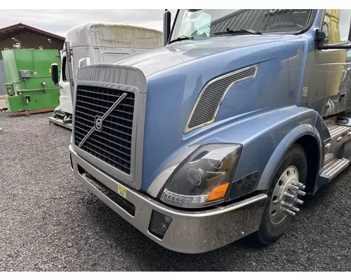 VOLVO VNL 670 Vehicle For Sale