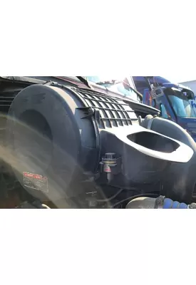 VOLVO VNL 680 Air Cleaner