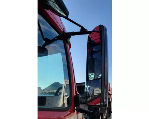 VOLVO VNL 680 Mirror (Side View)