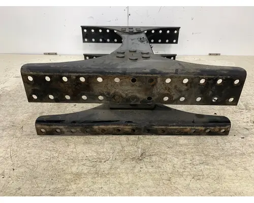 VOLVO VNL 760 Crossmember