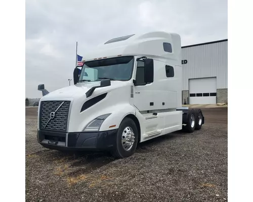 VOLVO VNL 760 Heavy Trucks