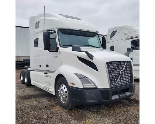 VOLVO VNL 760 Heavy Trucks