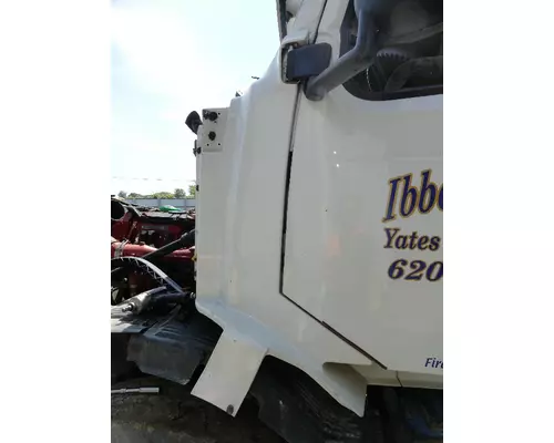 VOLVO VNL 780 Cowl Vent Panel