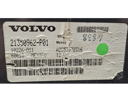 VOLVO VNL 780 Instrument Cluster