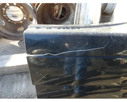 VOLVO VNL 780 Side Fairing
