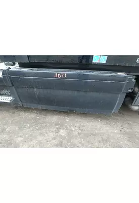 VOLVO VNL 780 Side Fairing