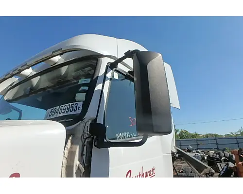 VOLVO VNL 780 Side View Mirror