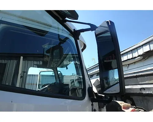 VOLVO VNL 780 Side View Mirror