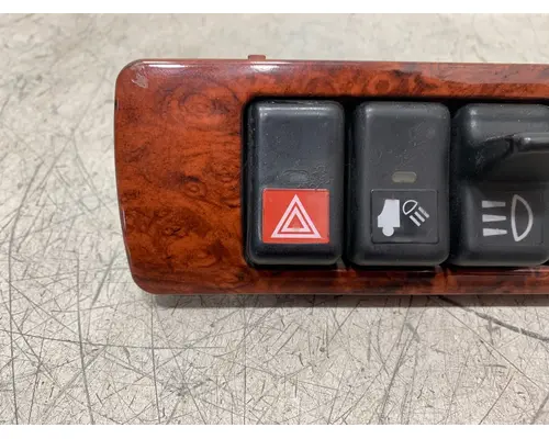 VOLVO VNL Gen 1 Dash  Console Switch