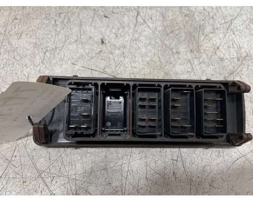 VOLVO VNL Gen 1 Dash  Console Switch