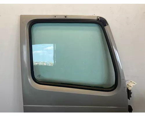 VOLVO VNL Gen 1 Door Assembly, Front
