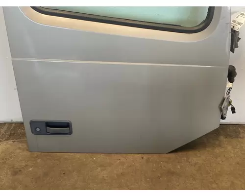 VOLVO VNL Gen 1 Door Assembly, Front