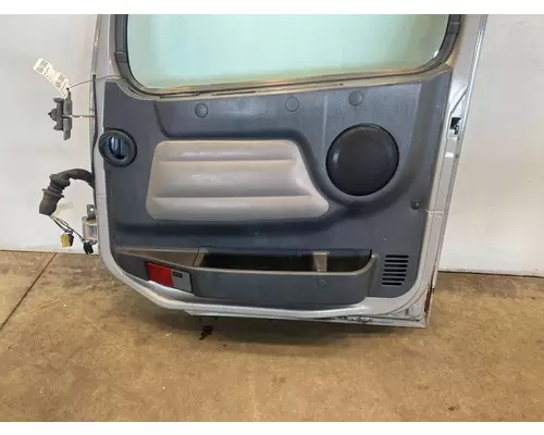 VOLVO VNL Gen 1 Door Assembly, Front