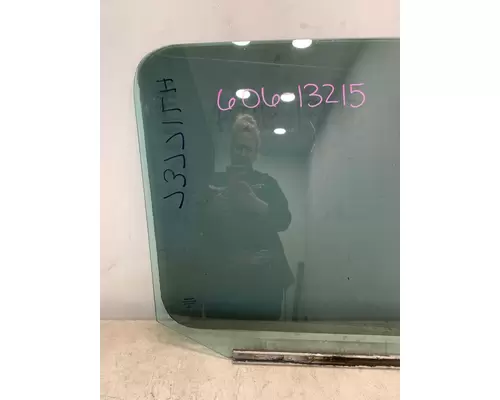 VOLVO VNL Gen 1 Door Window Glass