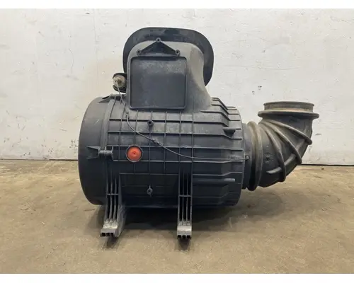VOLVO VNL Gen 2 Air Cleaner