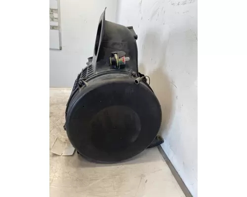 VOLVO VNL Gen 2 Air Cleaner