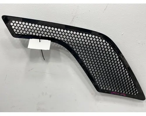 VOLVO VNL Gen 2 Body Parts, Misc.