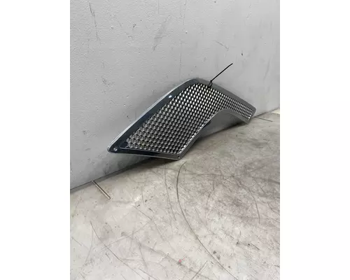 VOLVO VNL Gen 2 Body Parts, Misc.