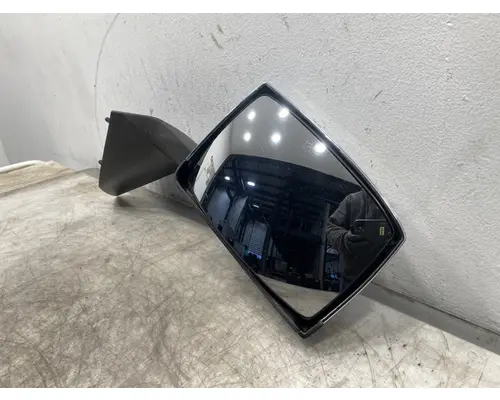 VOLVO VNL Gen 2 Body Parts, Misc.