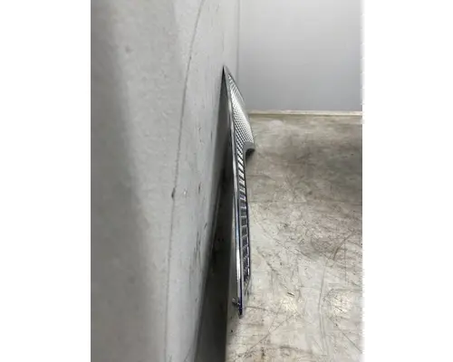 VOLVO VNL Gen 2 Body Parts, Misc.