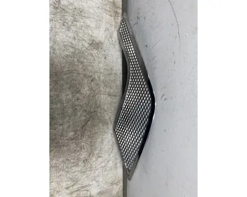 VOLVO VNL Gen 2 Body Parts, Misc.