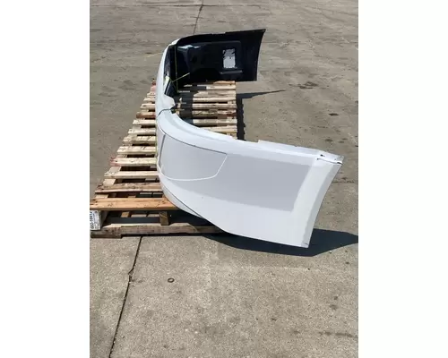 VOLVO VNL Gen 2 Bumper Assembly, Front