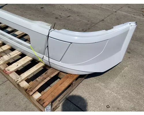 VOLVO VNL Gen 2 Bumper Assembly, Front