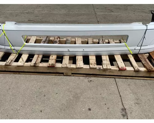 VOLVO VNL Gen 2 Bumper Assembly, Front