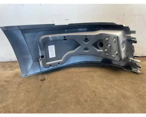VOLVO VNL Gen 2 Bumper End Cap