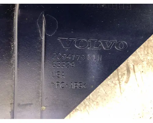 VOLVO VNL Gen 2 Cab
